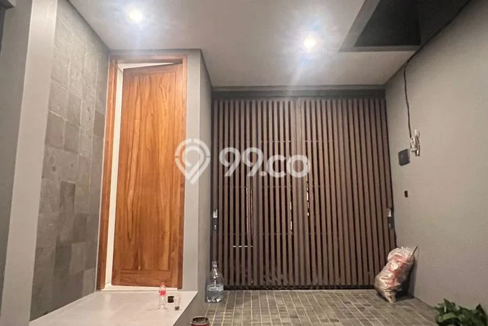 Rumah Luxury Modern Siap Huni di Pondok Indah Jakarta Selatan Rumah Luxury Modern Siap Huni di Pondok Indah Jakarta Selatan