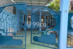 Jual Rumah Bagus Siap Huni LB 176m2 di Dukuh Pakis, Surabaya Jual Rumah Bagus Siap Huni LB 176m2 di Dukuh Pakis, Surabaya