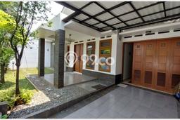 BEST LOCATION! Rumah kawasan Kebayoran Baru, Akses ke Tol, 3 KM, Luas 250m2m² LB 200m2m² BEST LOCATION! Rumah kawasan Kebayoran Baru, Akses ke Tol, 3 KM, Luas 250m2m² LB 200m2m²