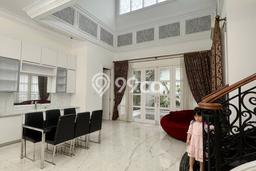 Best Deal Hunian Mewah Ideal dan Luas di Kebayoran Lama, Jakarta Selatan Best Deal Hunian Mewah Ideal dan Luas di Kebayoran Lama, Jakarta Selatan