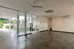 GOOD DEAL! Rumah area Kebayoran Baru, 5 KM, Siap Huni, Luas 382m2m² LB 350m2m² GOOD DEAL! Rumah area Kebayoran Baru, 5 KM, Siap Huni, Luas 382m2m² LB 350m2m²