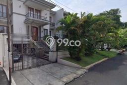 Rumah Elit Modern Tanpa Renovasi di Pondok Indah Jakarta Selatan Rumah Elit Modern Tanpa Renovasi di Pondok Indah Jakarta Selatan