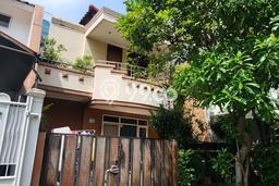For Sale! Luxury House LT 144m2 Desain Modern di Permata Buana For Sale! Luxury House LT 144m2 Desain Modern di Permata Buana