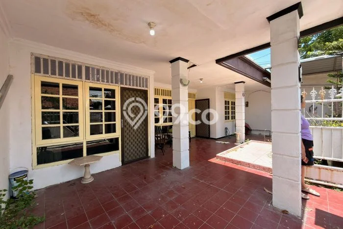 Rumah Luas Asri 5 KT Siap Pakai di Medokan Ayu Surabaya Rumah Luas Asri 5 KT Siap Pakai di Medokan Ayu Surabaya
