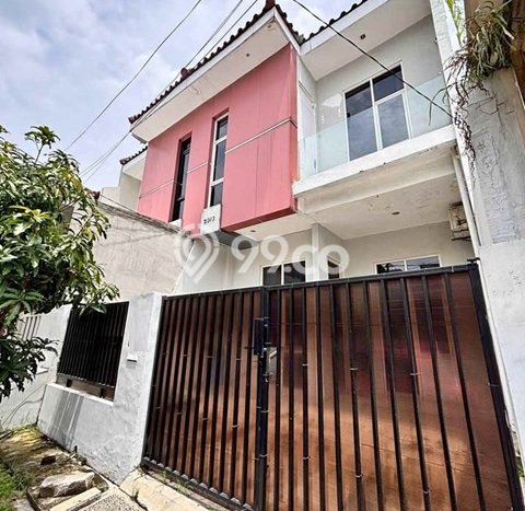 Rumah Modern Minimalis 3 KT Bisa Langsung Pindah di Rungkut Rumah Modern Minimalis 3 KT Bisa Langsung Pindah di Rungkut
