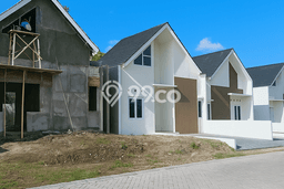 Rumah Asri di Ngaliyan, Semarang, LT 120m2m² Bangunan 45m2m² Rumah Asri di Ngaliyan, Semarang, LT 120m2m² Bangunan 45m2m²
