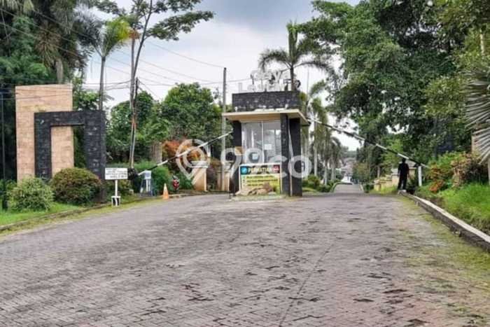 Kesempatan Investasi Rumah LT 120m² di Area Premium, Semarang Kesempatan Investasi Rumah LT 120m² di Area Premium, Semarang