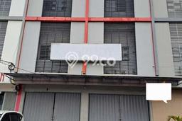 LOKASI STRATEGIS! Ruko di Ciledug, Luas 126m², Area Ramai, Siap Operasional LOKASI STRATEGIS! Ruko di Ciledug, Luas 126m², Area Ramai, Siap Operasional