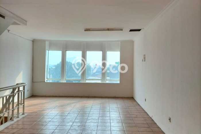 Unit Ruko Disewakan di Gading Serpong di Area Ramai & Strategis Unit Ruko Disewakan di Gading Serpong di Area Ramai & Strategis