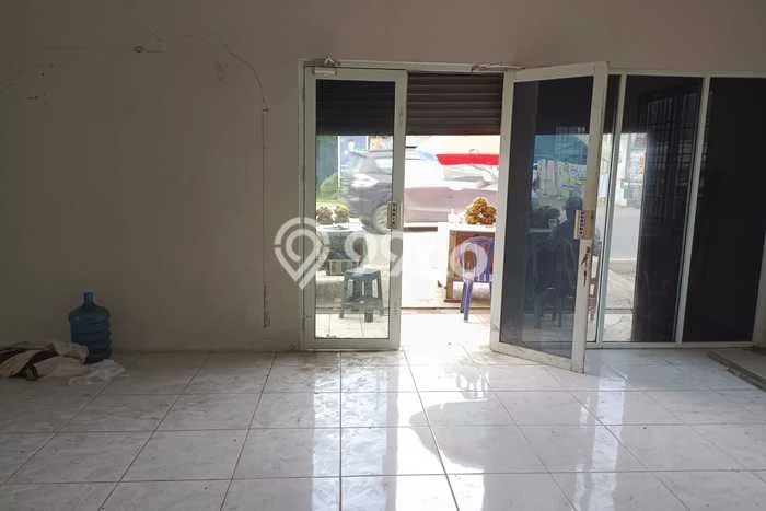 Ruko Disewakan di Kawasan Ramai Pamulang, Tangerang Selatan Ruko Disewakan di Kawasan Ramai Pamulang, Tangerang Selatan