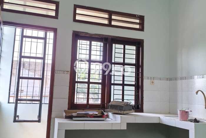 Unit Ruko Disewa Lokasi Serpong, Tangerang Selatan Spesifikasi Luas Bangunan 300m2 Unit Ruko Disewa Lokasi Serpong, Tangerang Selatan Spesifikasi Luas Bangunan 300m2