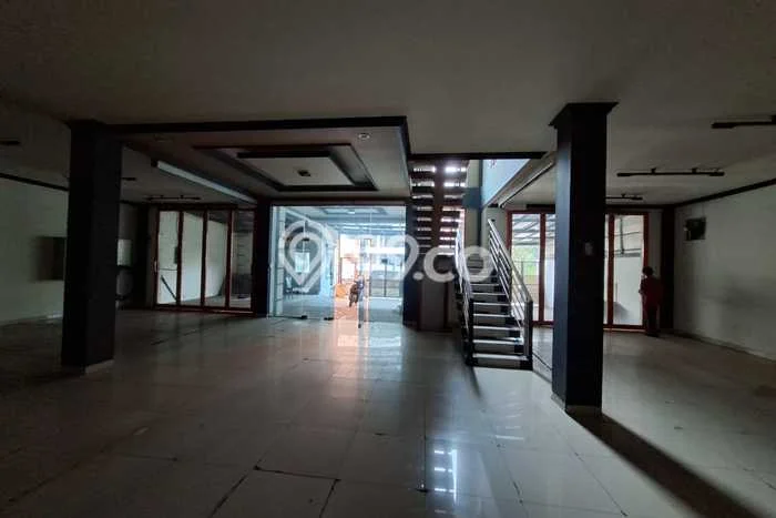 Unit Ruko Disewakan di Bintaro di Area Ramai & Strategis Unit Ruko Disewakan di Bintaro di Area Ramai & Strategis