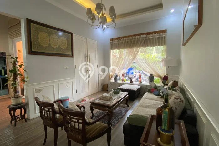 FOR SALE! Vila Kawasan Bandung Kota, Area 371m², Posisi Strategis FOR SALE! Vila Kawasan Bandung Kota, Area 371m², Posisi Strategis