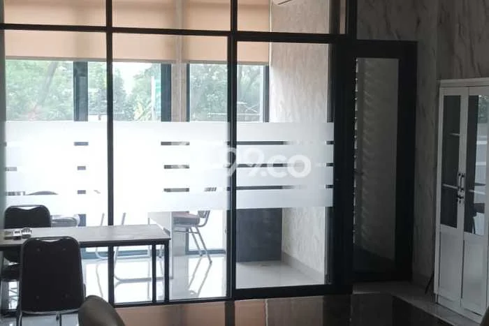 AREA BERKEMBANG! Ruko Disewakan Kawasan BSD, Luas 120m2m², Ready Bisnis AREA BERKEMBANG! Ruko Disewakan Kawasan BSD, Luas 120m2m², Ready Bisnis