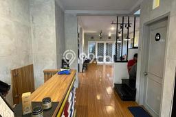 Rumah di BSD, Siap Huni, 3 KM, Akses BSD, Tangerang, Tangerang, Luas 250m² Bangunan 150m² Rumah di BSD, Siap Huni, 3 KM, Akses BSD, Tangerang, Tangerang, Luas 250m² Bangunan 150m²