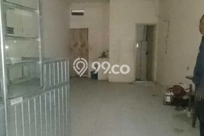 Area Strategis! Disewakan Ruko Lokasi Pamulang, Tangerang Selatan Cocok untuk Bisnis Area Strategis! Disewakan Ruko Lokasi Pamulang, Tangerang Selatan Cocok untuk Bisnis