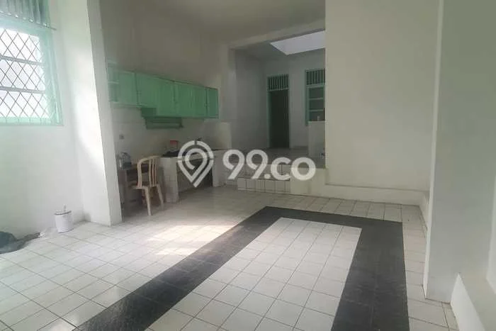 Disewakan! Rumah 4 Kamar Tidur &
1 Kamar Mandi di BSD Griya Loka, Tangerang Disewakan! Rumah 4 Kamar Tidur &
1 Kamar Mandi di BSD Griya Loka, Tangerang
