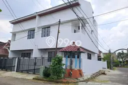 For Sale Hunian Rumah Terawat 4 KT di Serpong Villa Melati Mas, Tangerang Selatan For Sale Hunian Rumah Terawat 4 KT di Serpong Villa Melati Mas, Tangerang Selatan