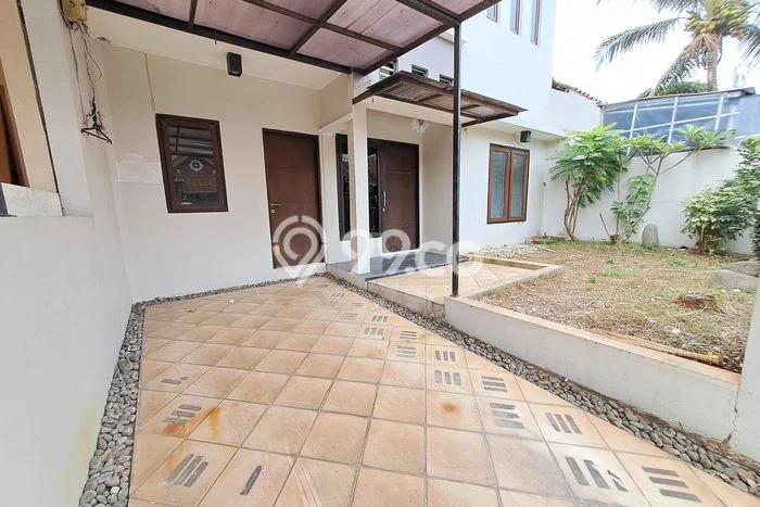 Rumah Modern Minimalis 4 KT Siap Huni di Serpong Utara Rumah Modern Minimalis 4 KT Siap Huni di Serpong Utara