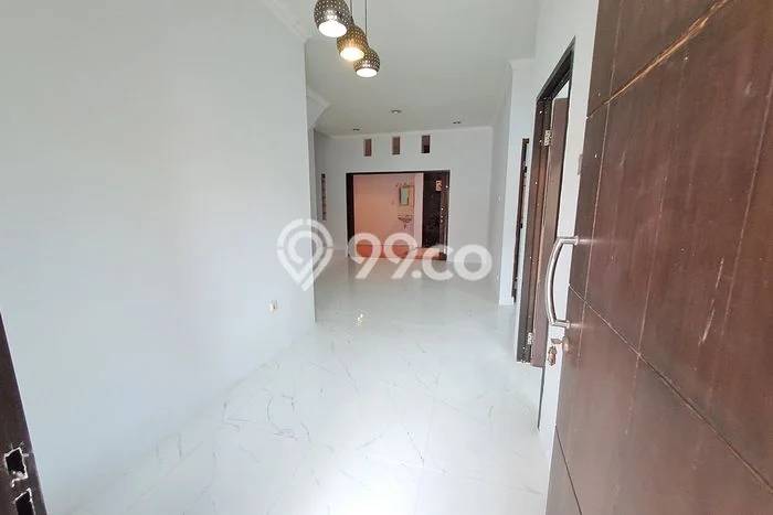 Rumah Modern Minimalis 4 KT Siap Huni di Serpong Utara Rumah Modern Minimalis 4 KT Siap Huni di Serpong Utara