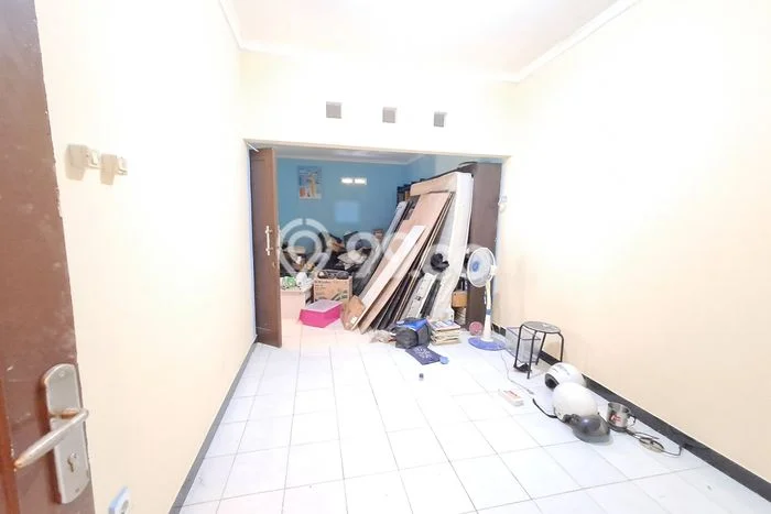 Rumah Modern Cantik 3 Kamar Siap Huni di Serpong Utara Rumah Modern Cantik 3 Kamar Siap Huni di Serpong Utara