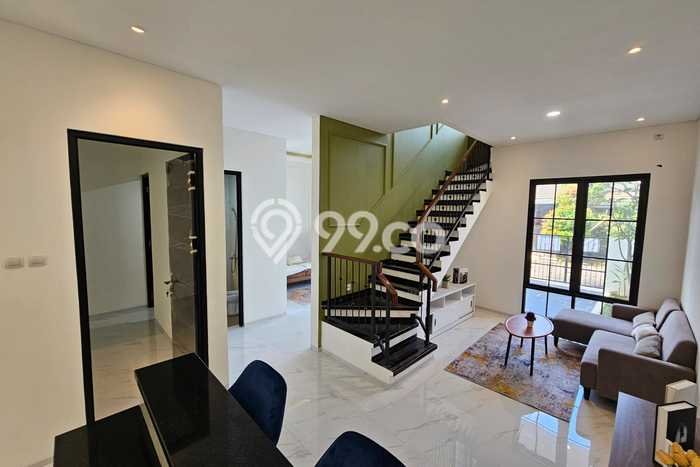 Dijual Rumah Eksklusif 4 KT di BSD Nusaloka, Tangerang Dijual Rumah Eksklusif 4 KT di BSD Nusaloka, Tangerang
