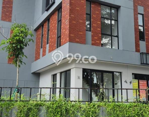 Ruko paling strategis disewakan di BSD Tangerang Selatan Ruko paling strategis disewakan di BSD Tangerang Selatan
