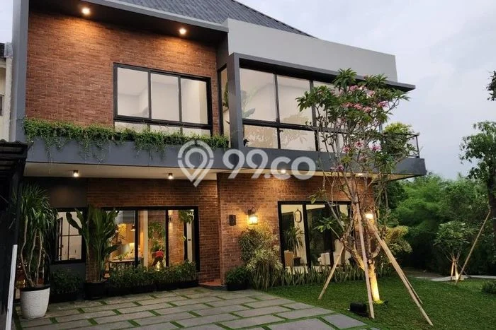 For Sale Rumah Mewah Exclusive di Serpong, Tangerang Selatan For Sale Rumah Mewah Exclusive di Serpong, Tangerang Selatan