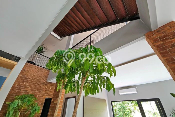 For Sale Rumah Mewah Exclusive di Serpong, Tangerang Selatan For Sale Rumah Mewah Exclusive di Serpong, Tangerang Selatan