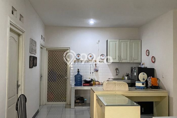 Dijual Kost Strategis di Wiyung, Surabaya 0 KT, 4 KM, Luas Bangunan 225m2 Dijual Kost Strategis di Wiyung, Surabaya 0 KT, 4 KM, Luas Bangunan 225m2