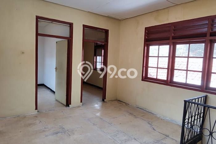 BEST PRICE! Rumah di Ciateul, Dekat Fasilitas, 5 KT, LT 160m² Bangunan 120m² BEST PRICE! Rumah di Ciateul, Dekat Fasilitas, 5 KT, LT 160m² Bangunan 120m²