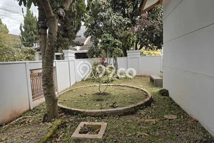 For Sale Rumah 6 Kamar Lokasi Ideal Bagus dan Strategis di Cimahi Utara For Sale Rumah 6 Kamar Lokasi Ideal Bagus dan Strategis di Cimahi Utara