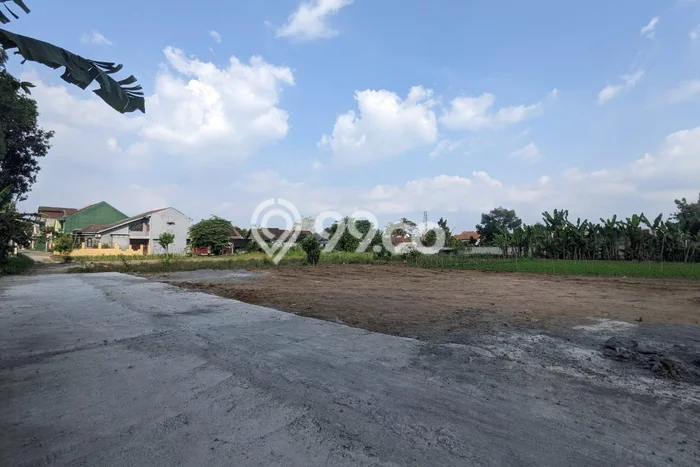 Tanah Dijual Area Strategis di Condong Catur Sleman 200m2 Tanah Dijual Area Strategis di Condong Catur Sleman 200m2