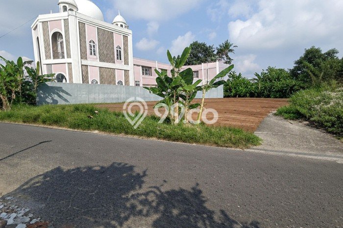 Tanah Kavling Dijual di Maguwoharjo, Yogyakarta dengan Luas Tanah 391m2 Tanah Kavling Dijual di Maguwoharjo, Yogyakarta dengan Luas Tanah 391m2