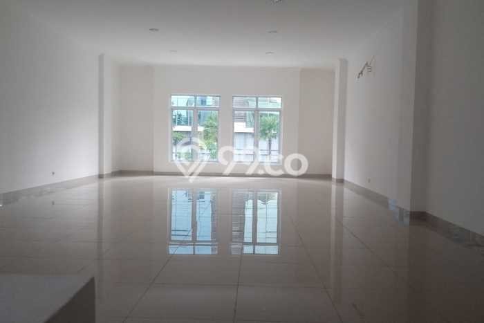 Ruko Dijual di Kemayoran LT 169m2, LB 364m2 untuk Investasi Ruko Dijual di Kemayoran LT 169m2, LB 364m2 untuk Investasi