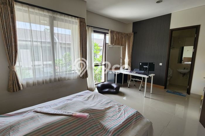 Rumah Elit LB 92m2 Siap Pakai Desain Elegan di BSD Vanya Park, Tangerang Rumah Elit LB 92m2 Siap Pakai Desain Elegan di BSD Vanya Park, Tangerang