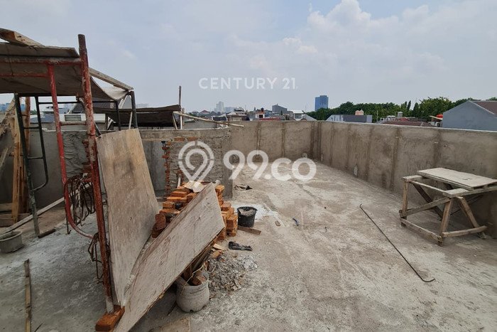 Unit Kantor Paling Strategis di Kelapa Gading Jakarta Utara dengan LB 480m2 Unit Kantor Paling Strategis di Kelapa Gading Jakarta Utara dengan LB 480m2