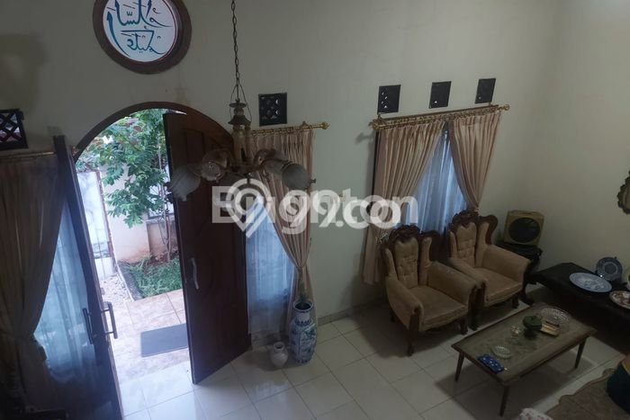 Dijual Hunian Mewah dengan Fasilitas Sekitar Lengkap di Duren Sawit, Jakarta Timur Dijual Hunian Mewah dengan Fasilitas Sekitar Lengkap di Duren Sawit, Jakarta Timur