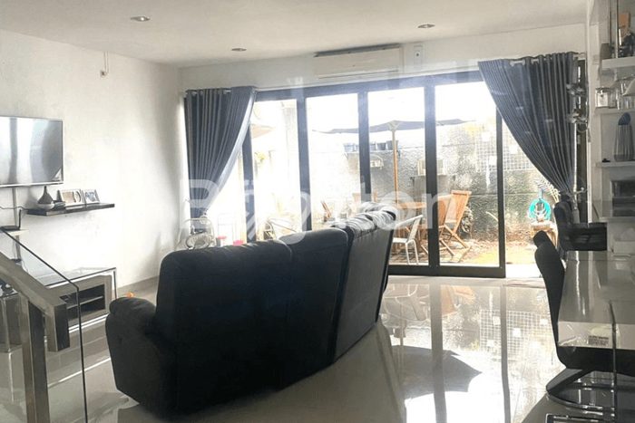 Rumah Luas Asri 3 KT Siap Huni di Bekasi Kota Bekasi Rumah Luas Asri 3 KT Siap Huni di Bekasi Kota Bekasi