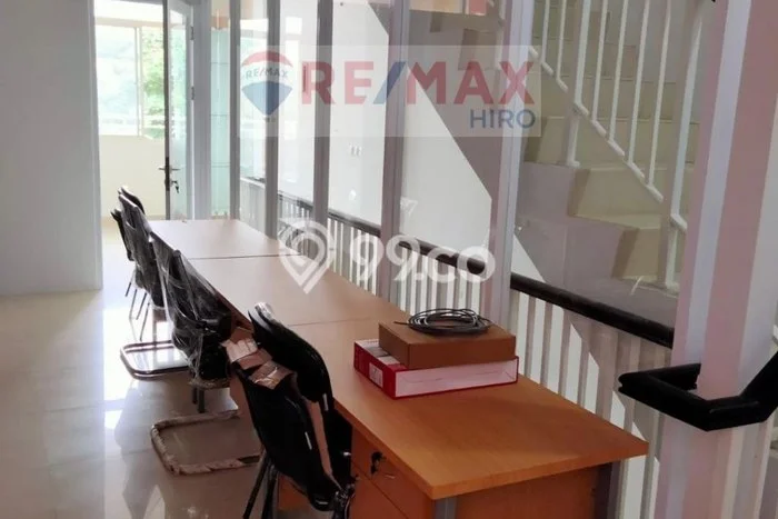 Unit Ruko Dijual di Bekasi LT 54m2 & LB 135m2 Unit Ruko Dijual di Bekasi LT 54m2 & LB 135m2
