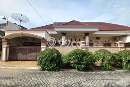 Dijual Cepat Rumah Bagus Siap Huni LB 242m2 di Sidoarjo, Sidoarjo Dijual Cepat Rumah Bagus Siap Huni LB 242m2 di Sidoarjo, Sidoarjo