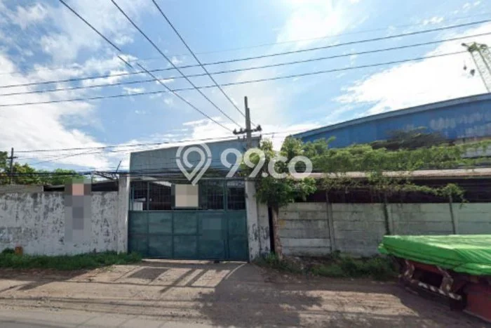 LOKASI TERBAIK! Gudang di Driyorejo, Luas 2330m2m², Akses Utama LOKASI TERBAIK! Gudang di Driyorejo, Luas 2330m2m², Akses Utama