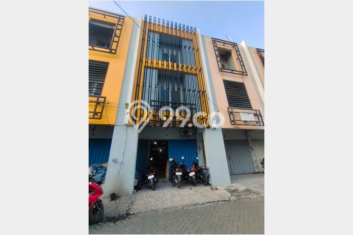 Lokasi Strategis! Dijual Ruko Bisnis di Rungkut, Surabaya Kondisi Baik Lokasi Strategis! Dijual Ruko Bisnis di Rungkut, Surabaya Kondisi Baik