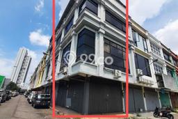 PRIME LOCATION! Ruko Kawasan Rungkut, Luas 119m2m², Kawasan Komersial, Posisi Premium PRIME LOCATION! Ruko Kawasan Rungkut, Luas 119m2m², Kawasan Komersial, Posisi Premium