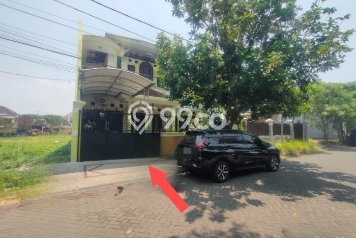 Dijual Rumah Premium dengan Fasilitas Sekitar Lengkap di Sukolilo, Surabaya Dijual Rumah Premium dengan Fasilitas Sekitar Lengkap di Sukolilo, Surabaya