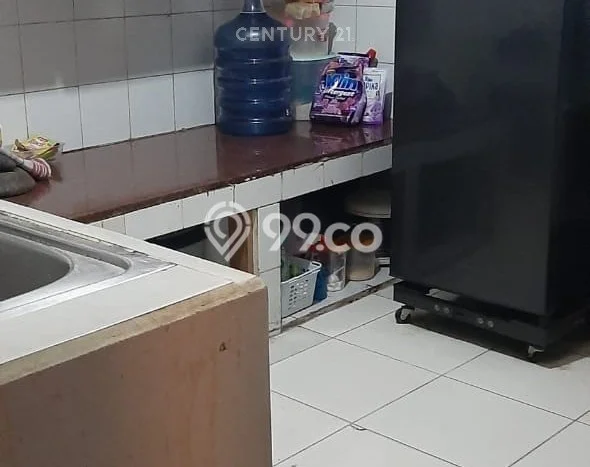 Rumah Luas Asri 3 KT Siap Pakai di Utan Kayu Jakarta Timur Rumah Luas Asri 3 KT Siap Pakai di Utan Kayu Jakarta Timur
