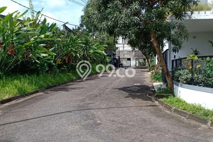 Lahan Dijual Lokasi Strategis di Bandung dengan Luas 144m2 Lahan Dijual Lokasi Strategis di Bandung dengan Luas 144m2