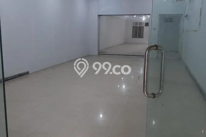 Lokasi Strategis! Dijual Ruko Bisnis di Semarang Selatan, Semarang Kondisi Baik Lokasi Strategis! Dijual Ruko Bisnis di Semarang Selatan, Semarang Kondisi Baik