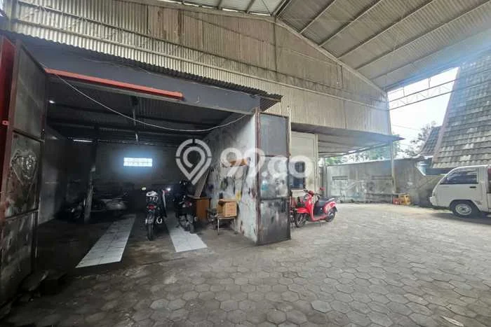 Gudang Disewakan Lokasi Semarang Barat Semarang Harga Spesial! Gudang Disewakan Lokasi Semarang Barat Semarang Harga Spesial!