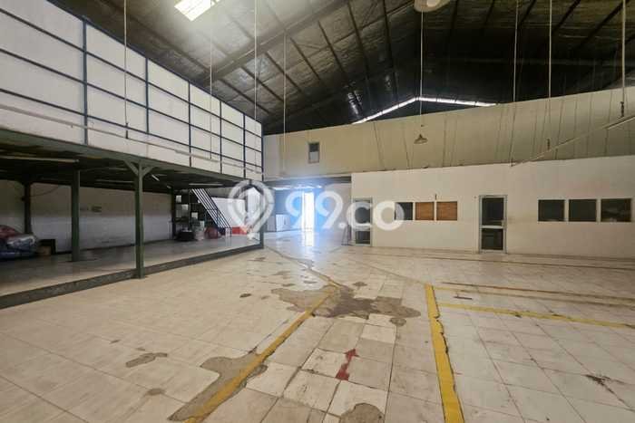 Pabrik Disewa di Semarang dengan LB 6000m2 Area Komersial Ramai Pabrik Disewa di Semarang dengan LB 6000m2 Area Komersial Ramai
